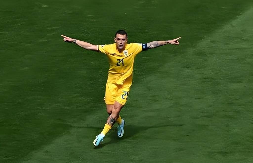 喜讯！李国旭刚跟大连英博队官宣续约！就从意甲说服斯坦丘转会入队